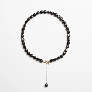 Colier Anna black pearls
