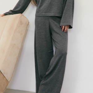 Pantalon Mera gri