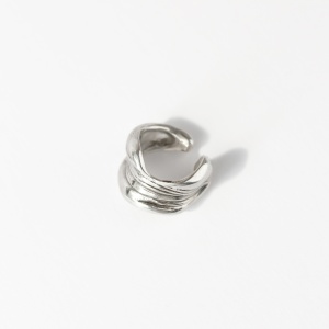 Cuff earing Parthencissus Quinquefolia
