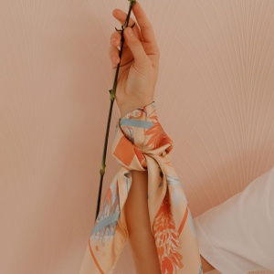 Eșarfă Romantic peachy beige floral - Img 2