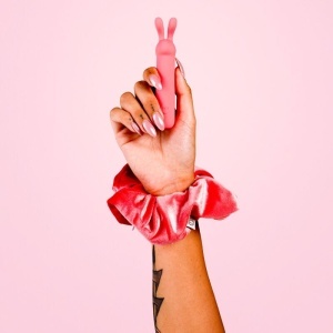 Vibrator Mini-Rabbit Reîncărcabil Je Joue ILY Bullet – Stimulare Clitoridiană din Silicon Premium - Img 5