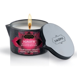 Kamasutra – Lumânare de Masaj „Strawberry Dreams”: Ulei Hrănitor cu Căpșuni și Smântână (170g, linguriță inclusă)