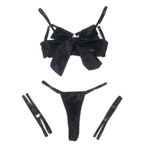 Set Lenjerie Intimă Negru Subblime – Sutien cu Cupe Deschise, Fundă Fundal, Tanga și Portjartier (S/M) - Img 8
