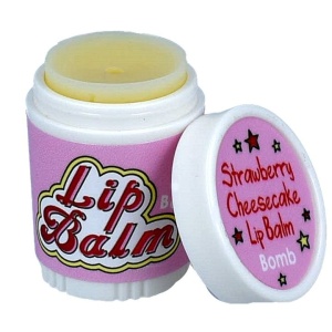 Balsam buze Strawberry Cheesecake Bomb Cosmetics 4.5 g