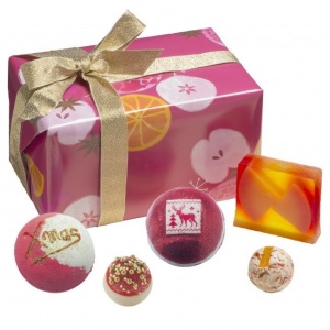 Set cadou Winter Punch, Bomb Cosmetics