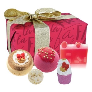 Set cadou Fa La La Festive, 5 produse, Bomb Cosmetics