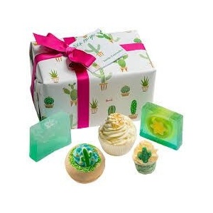 Set cadou Stuck on You, Bomb Cosmetics