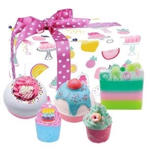 Set cadou It's Party Time 5 produse, Bomb Cosmetics
