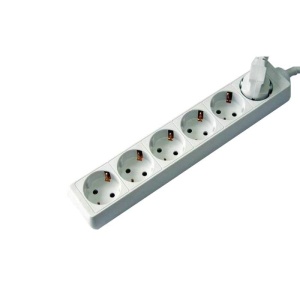 Well – Prelungitor 6 prize, 5m, cablu 3×1.5 mm²