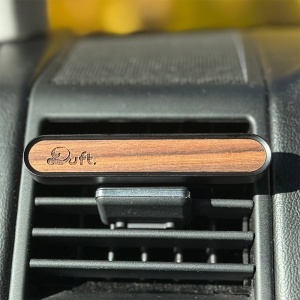 DUFT Odorizant auto metalic + 2 rezerve Classic Drive_enervolt.ro