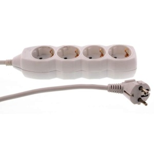 Well – Prelungitor 4 prize, 3m, cablu 3×1.5 mm²