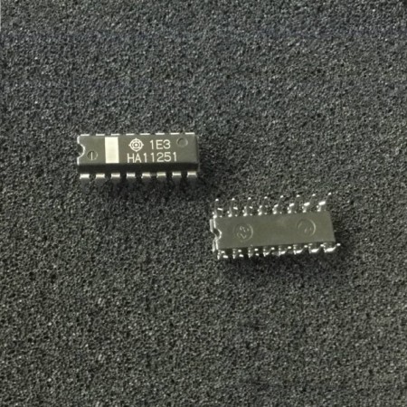 HA11251 Hitachi le2