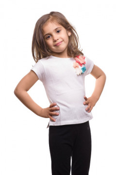 Tricou alb cu flori decorative