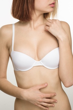 Sutien alb cu armatura