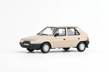 Škoda Favorit 136L (1988) 1:43 - Béžová