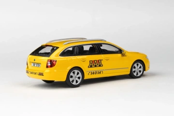 Škoda Superb II Combi (2009) 1:43 - AAA Taxi - Img 2