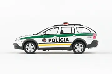 Skoda Octavia II Combi Scout (2007) 1:43 - Police Slovakia - Img 4
