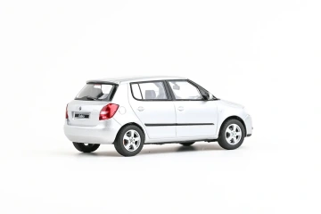 Škoda Fabia II (2006) 1:43 - Argintiu Brilliant Metalíza - Img 2