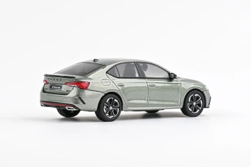 Škoda Octavia IV RS (2020) 1:43 - Verde Agave Metalíza - Img 2