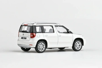 Škoda Yeti FL (2013) 1:43 - Alb Candy - Img 4