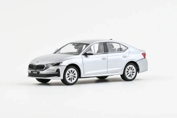 Škoda Octavia IV FL (2024) 1:43 - Argintiu Brilliant Metalíza
