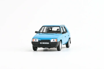 Škoda Favorit 136L (1988) 1:43 - Albastru Jadran - Img 3