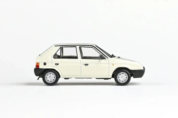 Škoda Favorit 136L (1988) 1:43 - Sněhobílá - Img 3