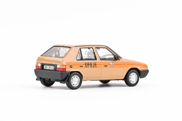 Škoda Favorit 136L (1988) 1:43 - Spoje - Img 2