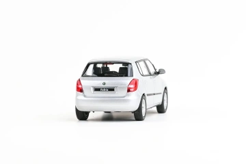 Škoda Fabia II (2006) 1:43 - Argintiu Brilliant Metalíza - Img 4