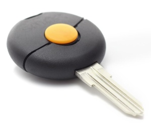 carcasa cheie smart cu buton portocaliu techstar