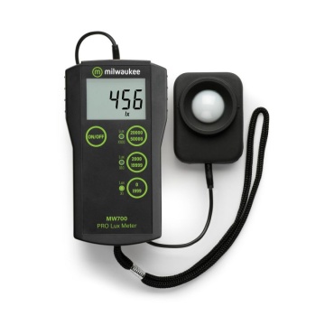 Luxmetru portabil Milwaukee MW700 PRO