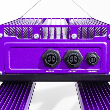 Lumatek ZEUS 1000W Xtreme PPFD CO2 LED - lampă led profesională cu spectru complet, 2.9 µmol/J