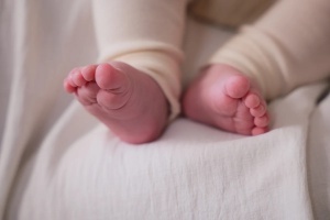 Drveni ram, duga: Uspomena na male ručice - Img 2
