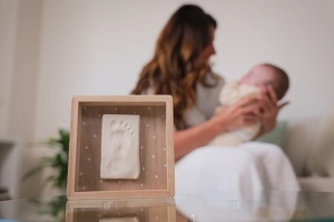 Drveni ram, srca: Romantična uspomena za bebe - Img 2