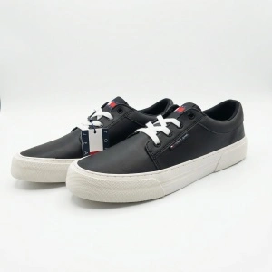 NOI Tommy Jeans Vulc Skate Derby Ess sneakers bărbați pantofi sport negru casual EM0EM01400 EUR 40 42