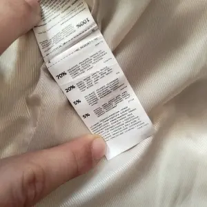 Reserved palton damă bej crem haină lungă