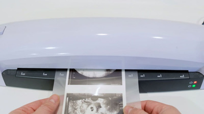 5 factori esențiali de luat în considerare atunci când cumperi un laminator profesional