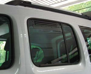 Grila de aerisire pentru luneta Renault Kangoo, MB Citan