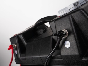 Stație de alimentare Carbest Battery Box cu terminale externe Cutie multifuncțională pentru baterii cu terminale externe, USB, priză de 12V, conectori Anderson și voltmetru pentru baterie - Img 7