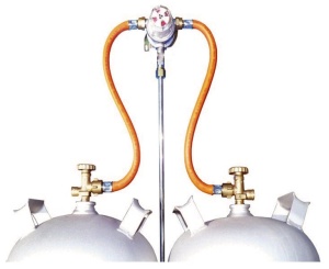Sistem Multimatik cu 2 sticle 50 mbar iesire 8mm cu supapa de testare