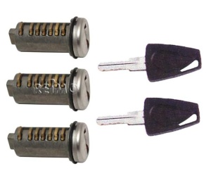 3 butuci plug-in, cu 2 chei