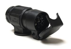 Adaptor scurt Carbest de la mufa cu 13 la 7 pini pentru remorca