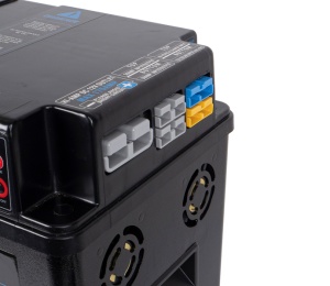 Carbest LiFePO4 Lithium LithPowerUnit 120, 120Ah Unitate de alimentare multifunctionala Baterie LiFePO4 1536Wh Invertor 2500W Controler solar MPPT - Img 2