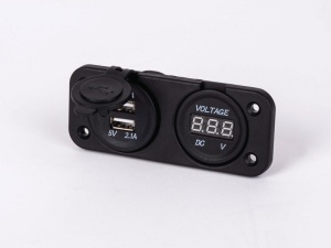 Voltmetru cu 2 conexiuni USB