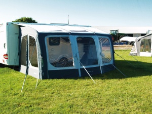 Copertina caravan premium cu furtun de aer