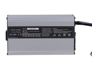 Incarcator / Redresor Acumulatori LiFePO4, 25.6V, 20A, Model DL-900W