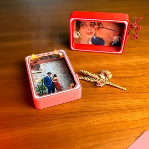 Cutie cadou personalizată cu poză sau mesaj – efect „reveal” prin ardere (The Last Flame)