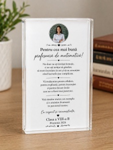 Cristal personalizat 9x13x2 cm pentru profesoară de matematică – cadou elegant cu poză și mesaj emoțional