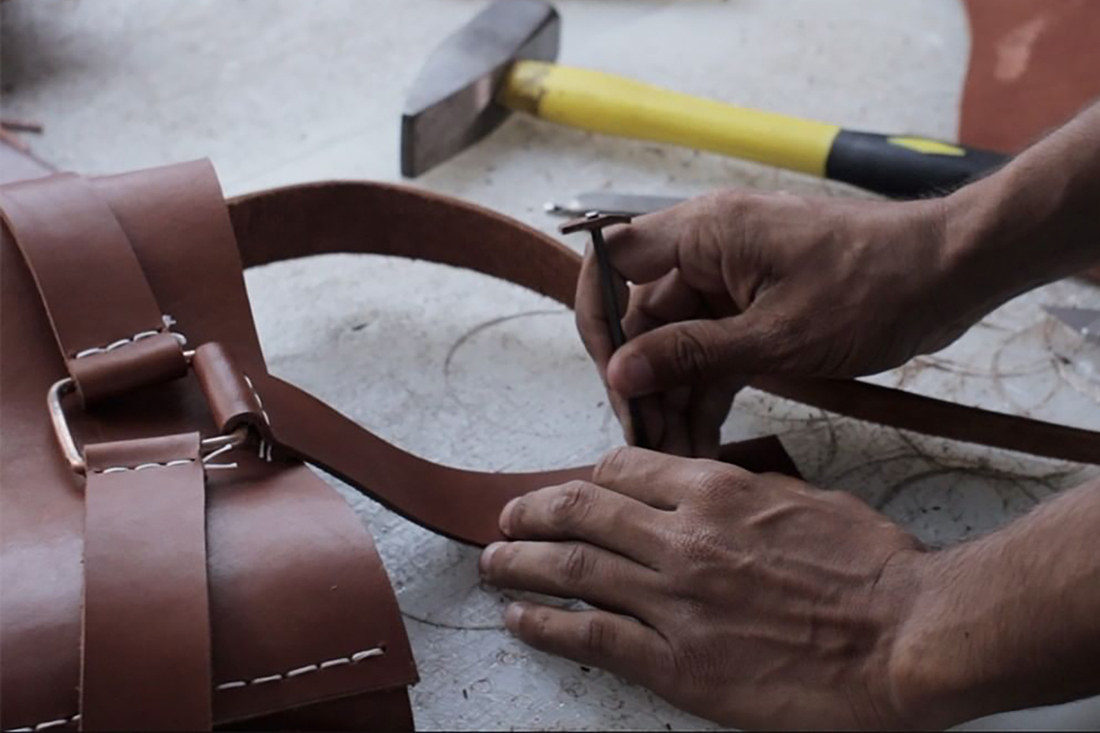 Artizanat si sustenabilitate: povestea din spatele articolelor din piele naturala handmade URBAN BAG