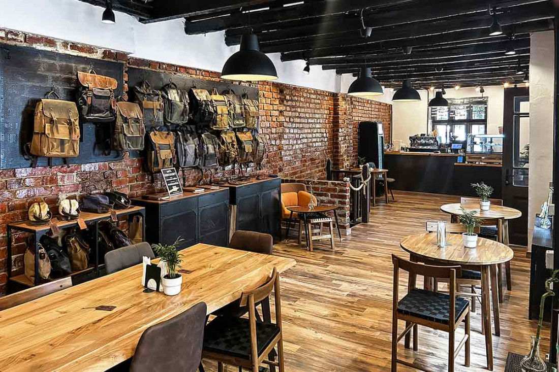 URBAN BAG - showroom, coffee and drinks